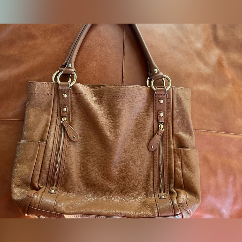 Vintage Italian Tan Pebble Leather Shoulder Bag Mila Paoli Gold-tone hardware